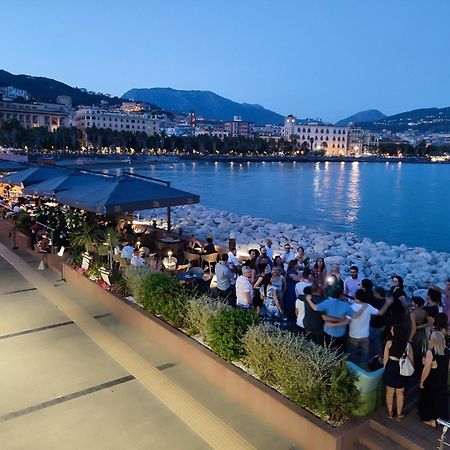 La Suite Del Corso Salerno Exteriör bild
